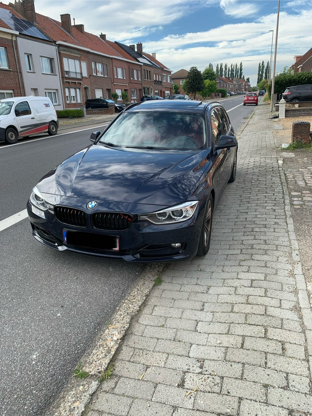 BMW 318d, F31 in zeer goede staat, Auto's, Achterwielaandrijving, Blauw, Leder, 5 deurs