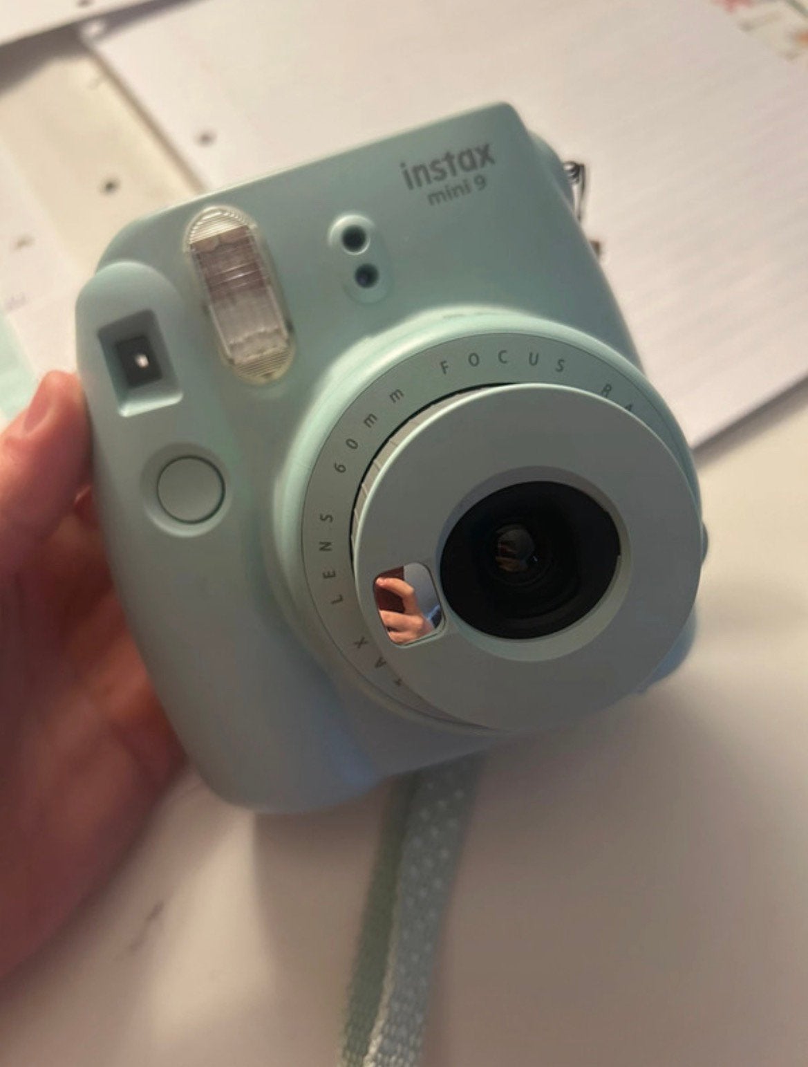 Instax mini 9 blauw + tas, Audio, Tv en Foto, Videocamera's Digitaal, Overige merken, Overige soorten, Ophalen of Verzenden, Zo goed als nieuw