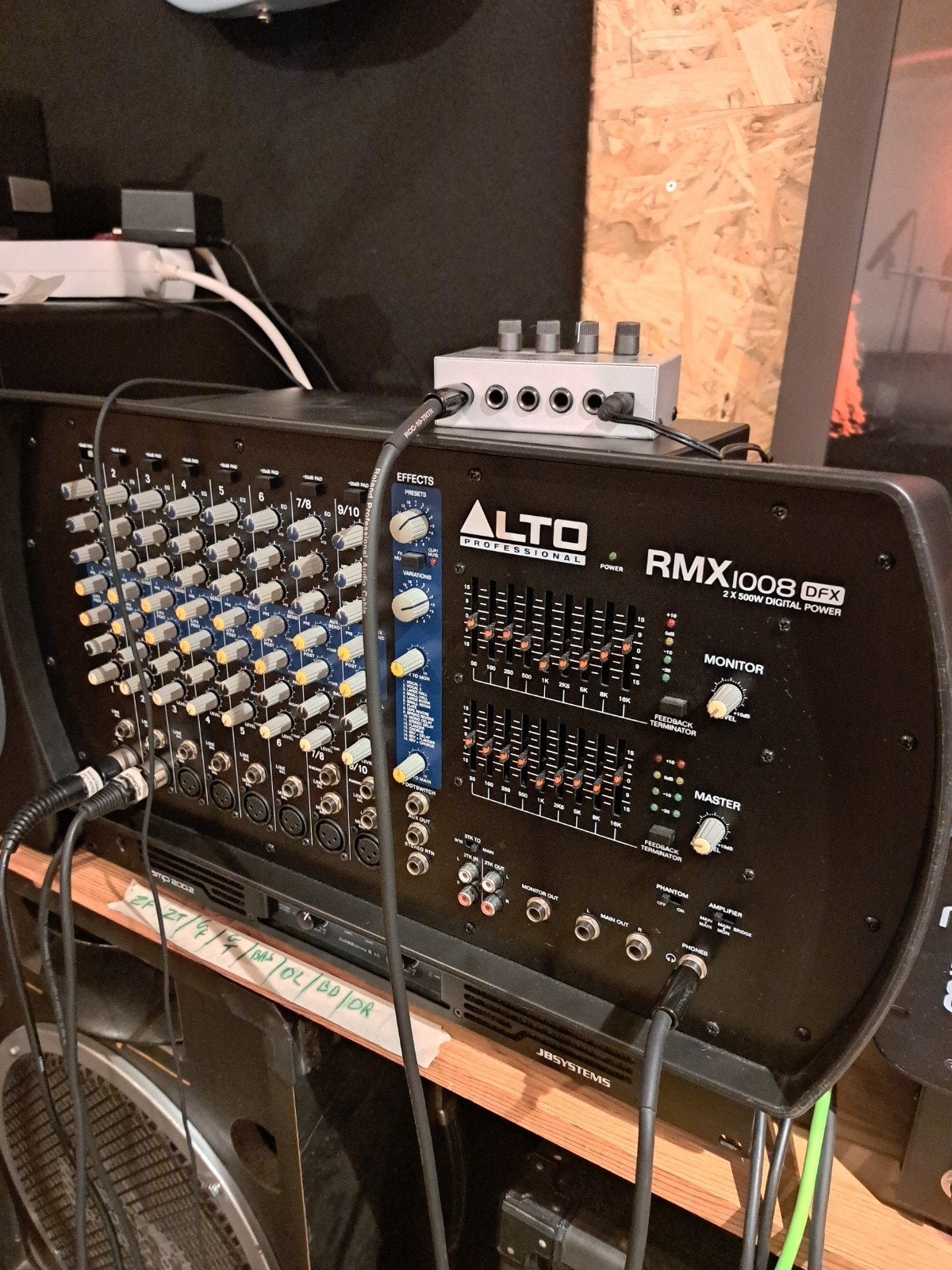 Alto rmx 1008d fx powered mixer koop of ruil, Musique & Instruments, Tables de mixage, Enlèvement, Utilisé, 5 à 10 canaux, Entrée micro