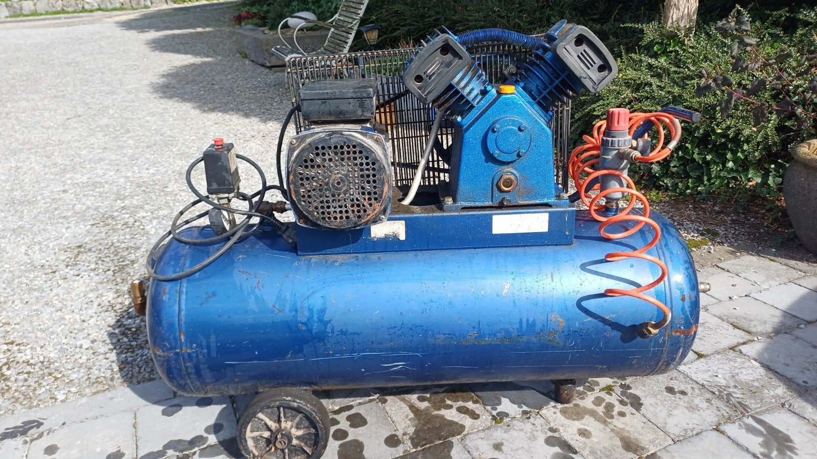 compresseur ancien en état de marche, Bricolage & Construction, Enlèvement