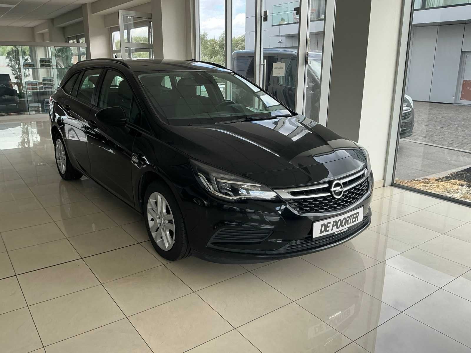 Opel Astra Sports Tourer Stationwagen, Auto's, Gebruikt, Euro 6, Bedrijf, Handgeschakeld