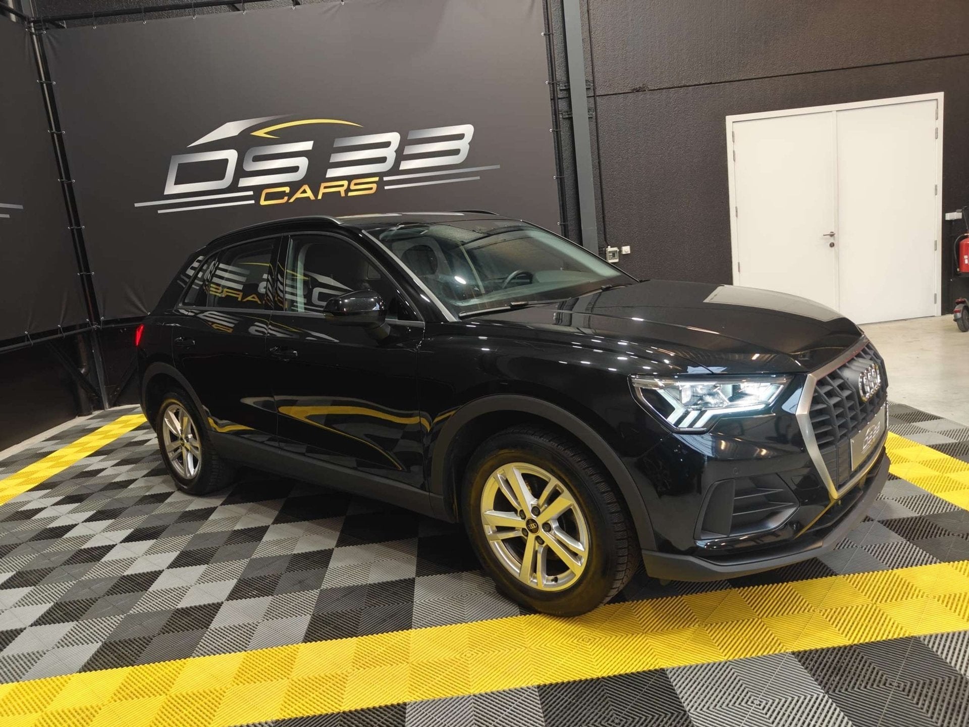 Audi Q3 35 TFSI LED/WarmLeder/Virtual/GPS/PDC/Cruise/, Auto's, Audi, Automaat, Dealer onderhouden, Multifunctioneel stuurwiel