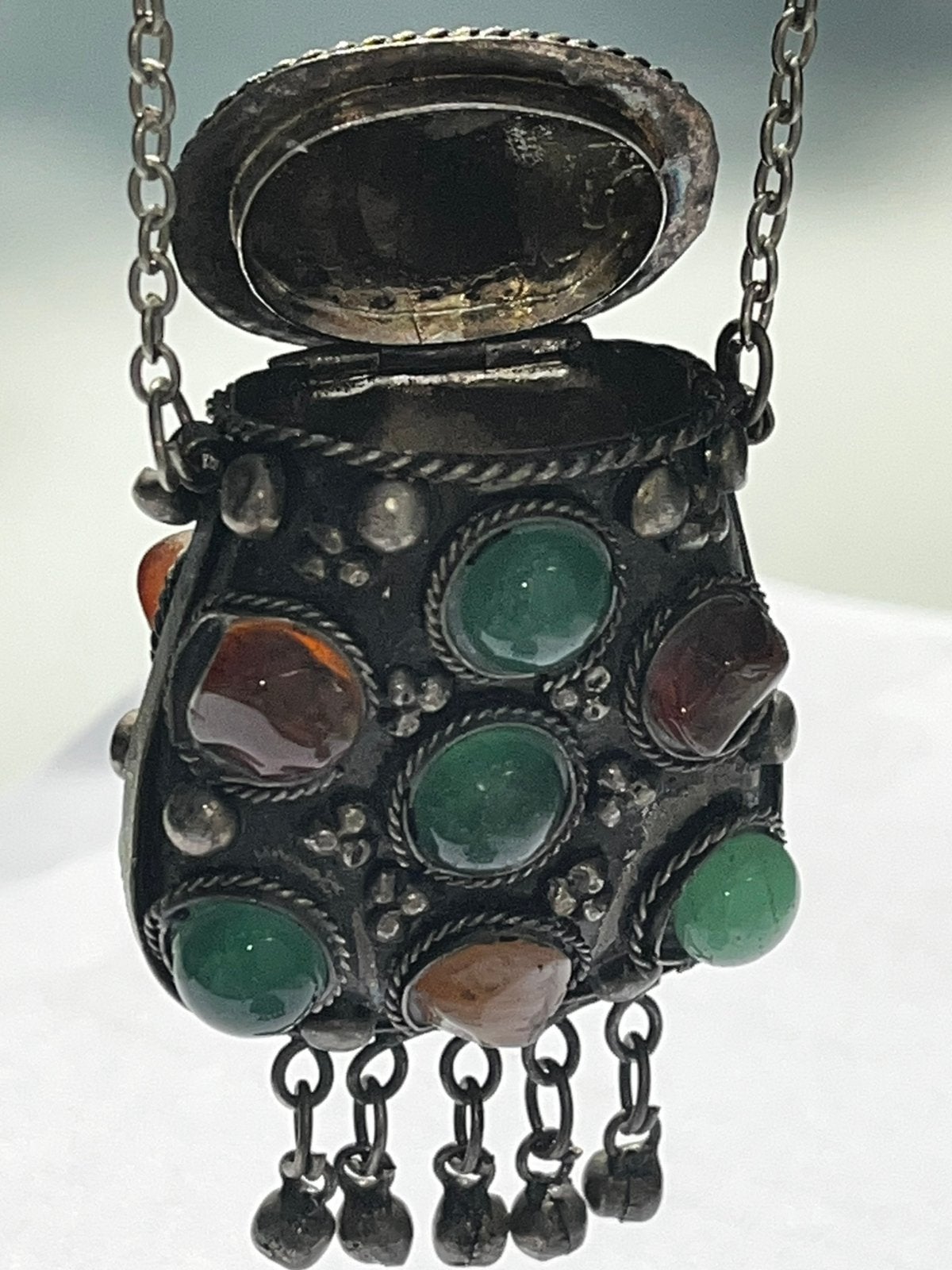 Oude Lowgrade zilver cabochons houder amulethouder Pakistan, Ophalen of Verzenden, Zilver