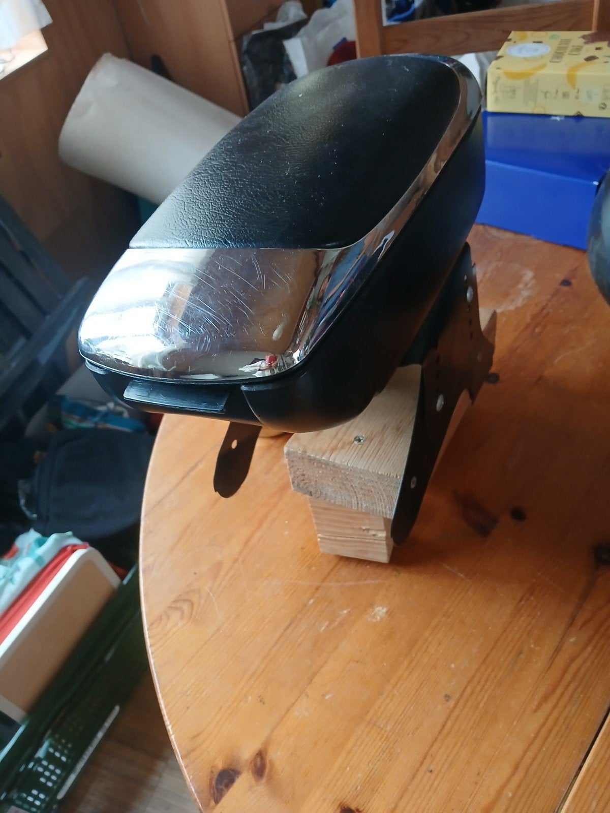 armsteun middenconsole auto Dacia Jogger, Ophalen
