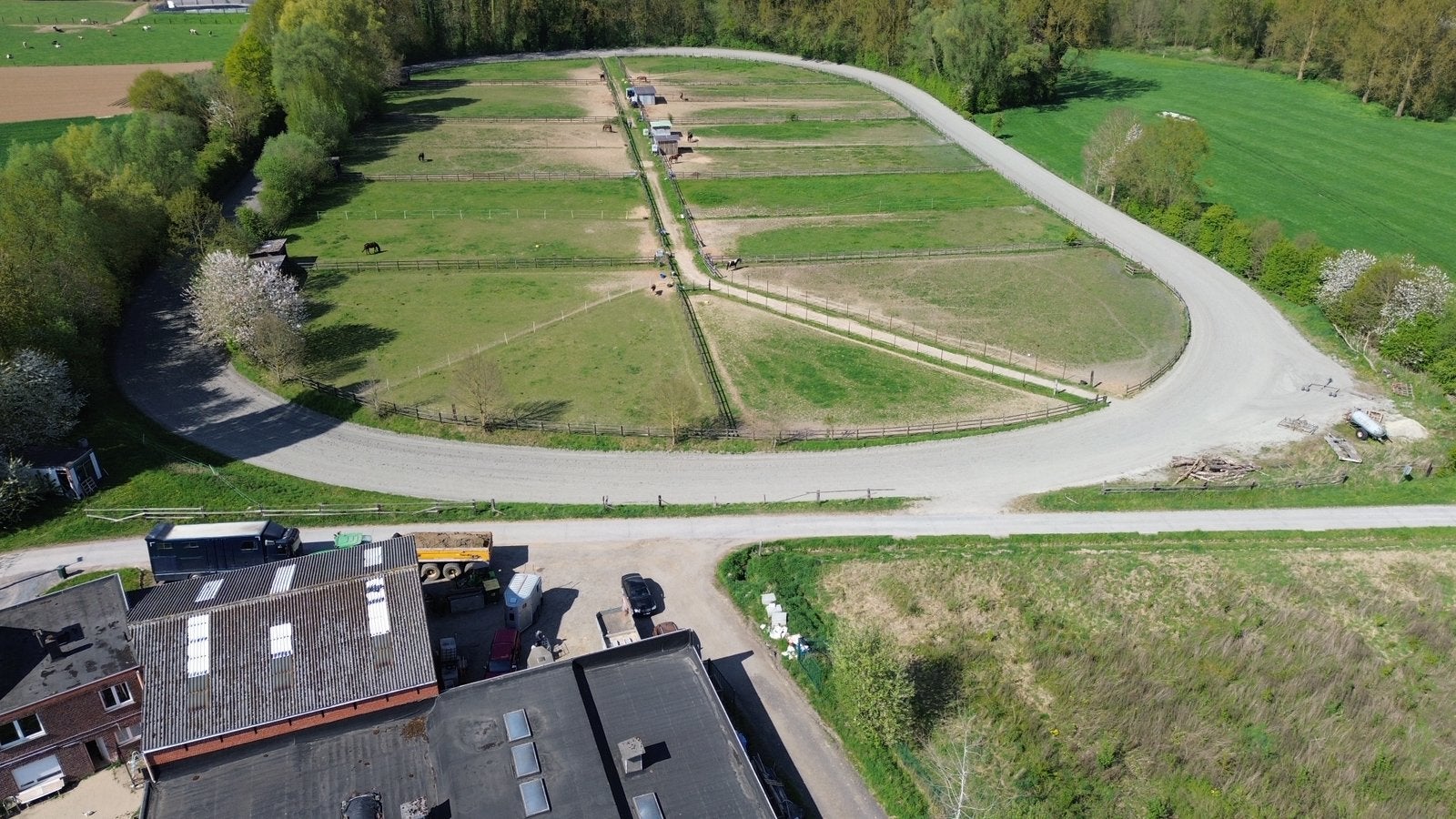Halfpension aangeboden, Élevage, 2 ou 3 chevaux ou poneys