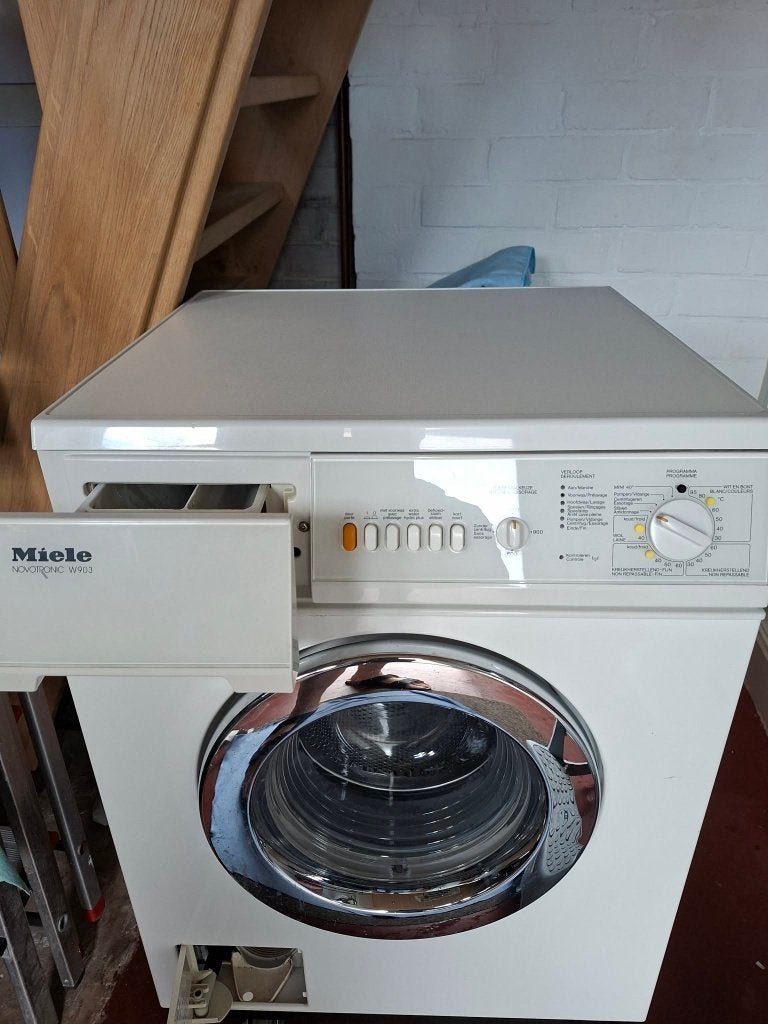 1 miele wasmachine, Ophalen