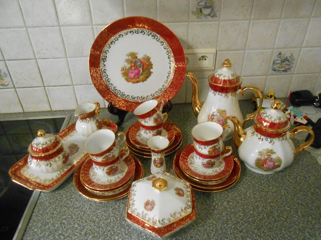 Verguld Koffie servies van Bavaria, Ophalen