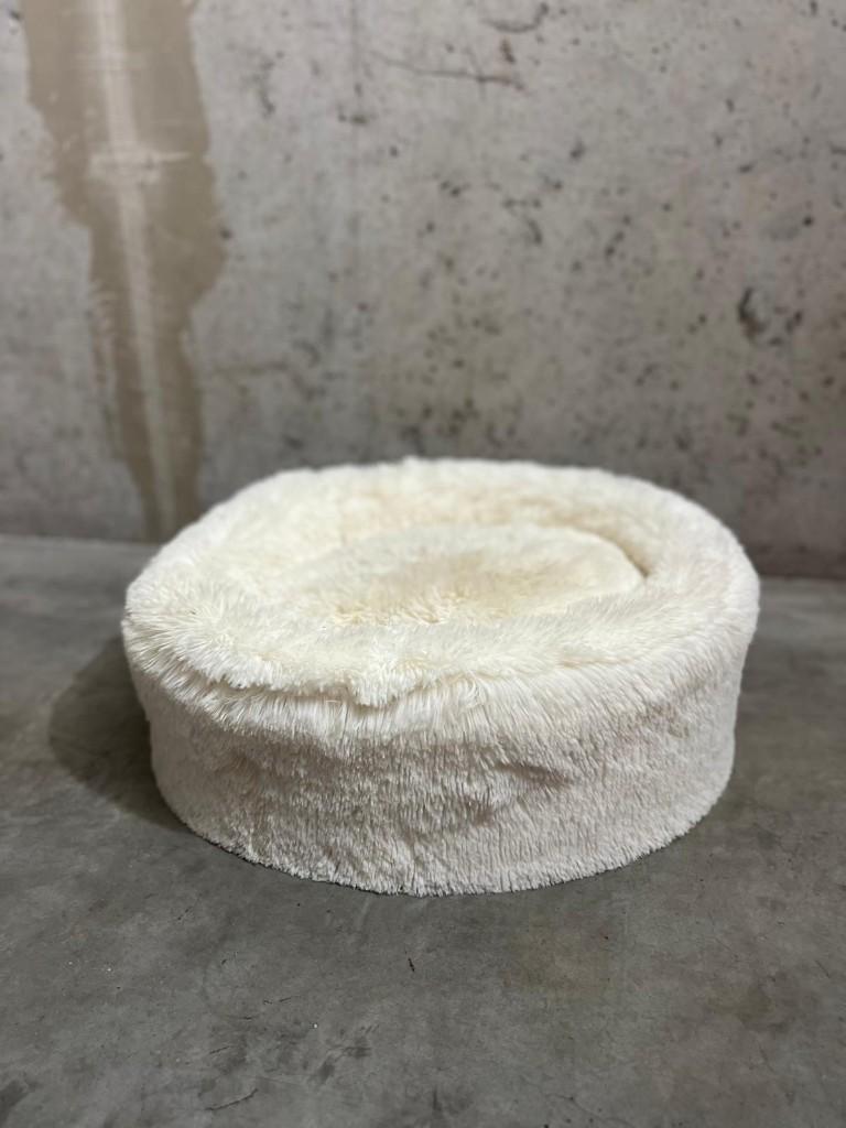 Panier rond blanc - lit pour chat en forme de beignet, Animaux & Accessoires, Enlèvement, Neuf