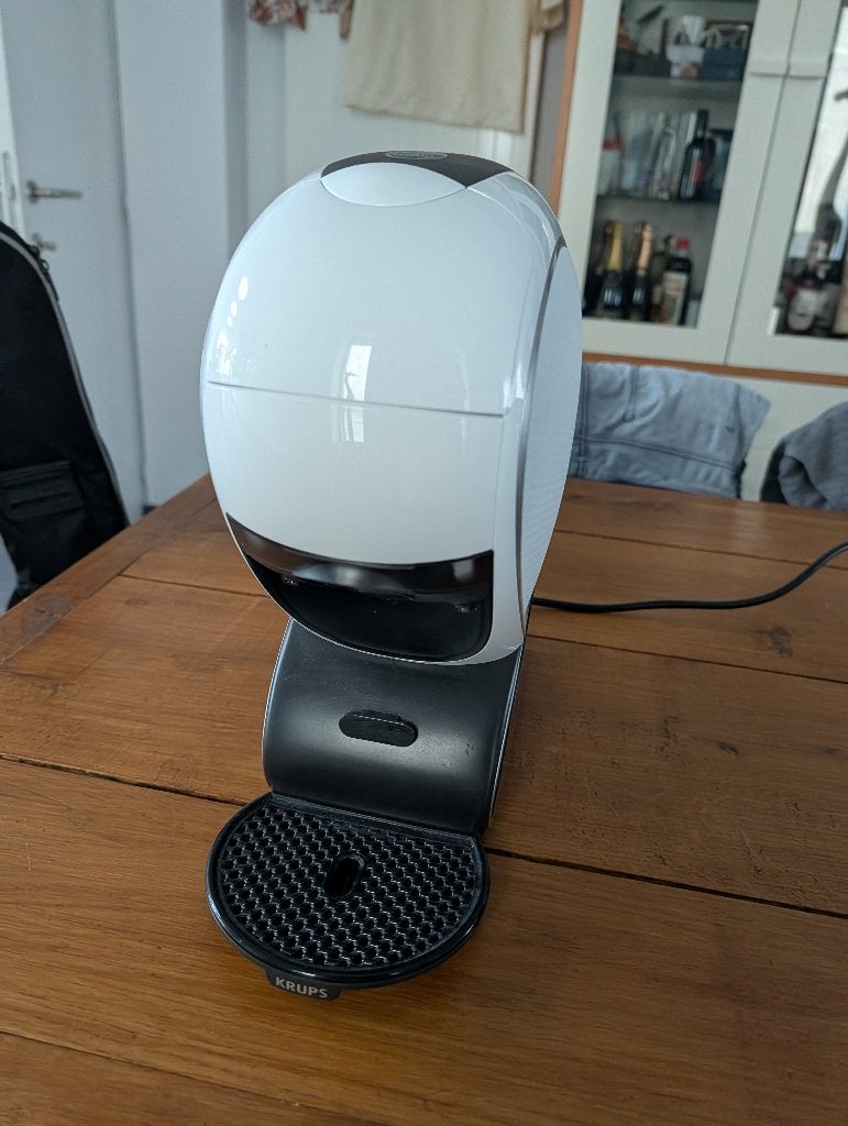 Dolce Gusto Neo Latte met koffie pads, Electroménager, Cafetières, Comme neuf, Dosettes et capsules de café, 2 à 4 tasses, Enlèvement
