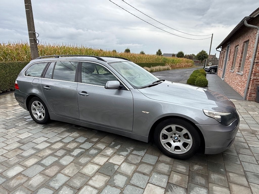 BMW 525d Touring Airco/PDC/GPS/Leder/Alu..., Autos, Cuir, Argent ou Gris, Entreprise, Boîte manuelle