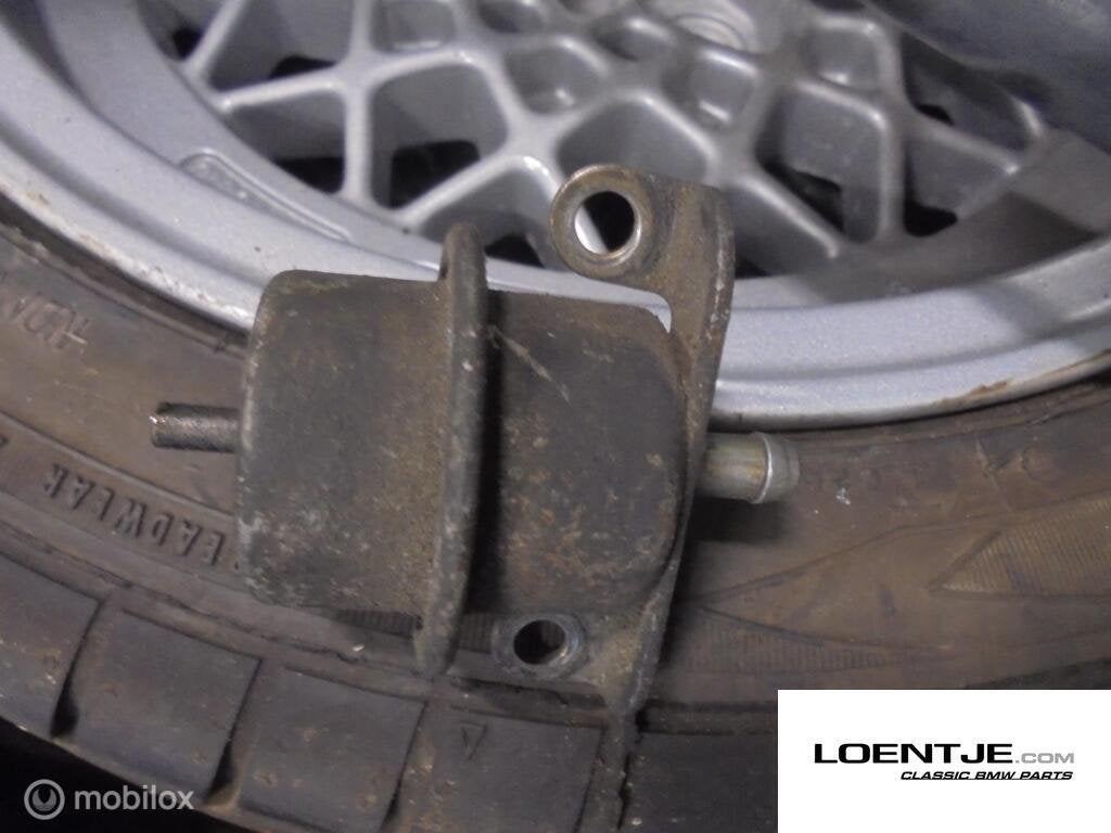 Benzinedrukregelaar BMW e30 m20 op het blok, Autos : Pièces & Accessoires, Systèmes à carburant, Enlèvement ou Envoi, Utilisé