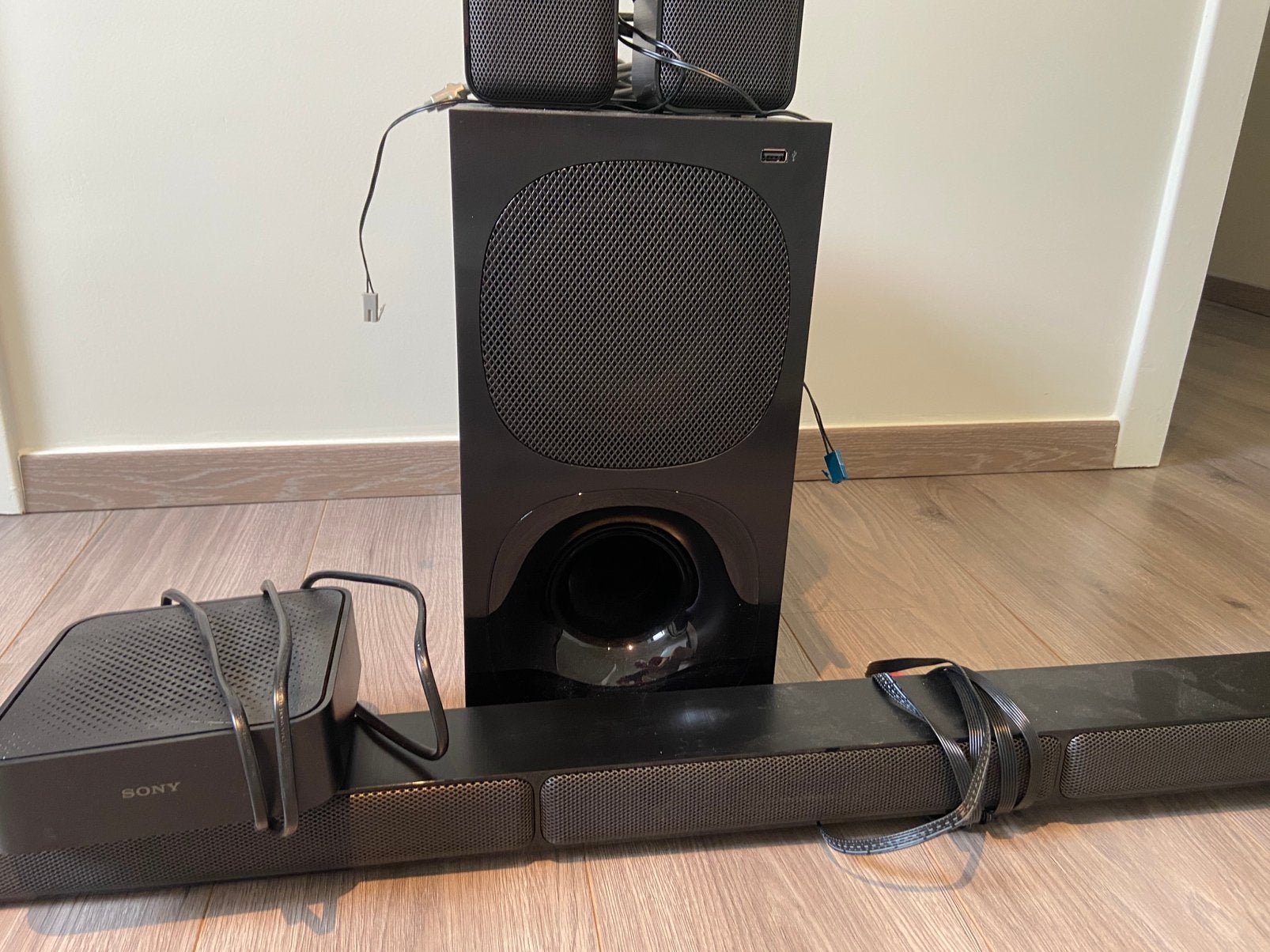 Sony doulbiseround / dringend weg, Audio, Tv en Foto, Ophalen, Gebruikt, Sony