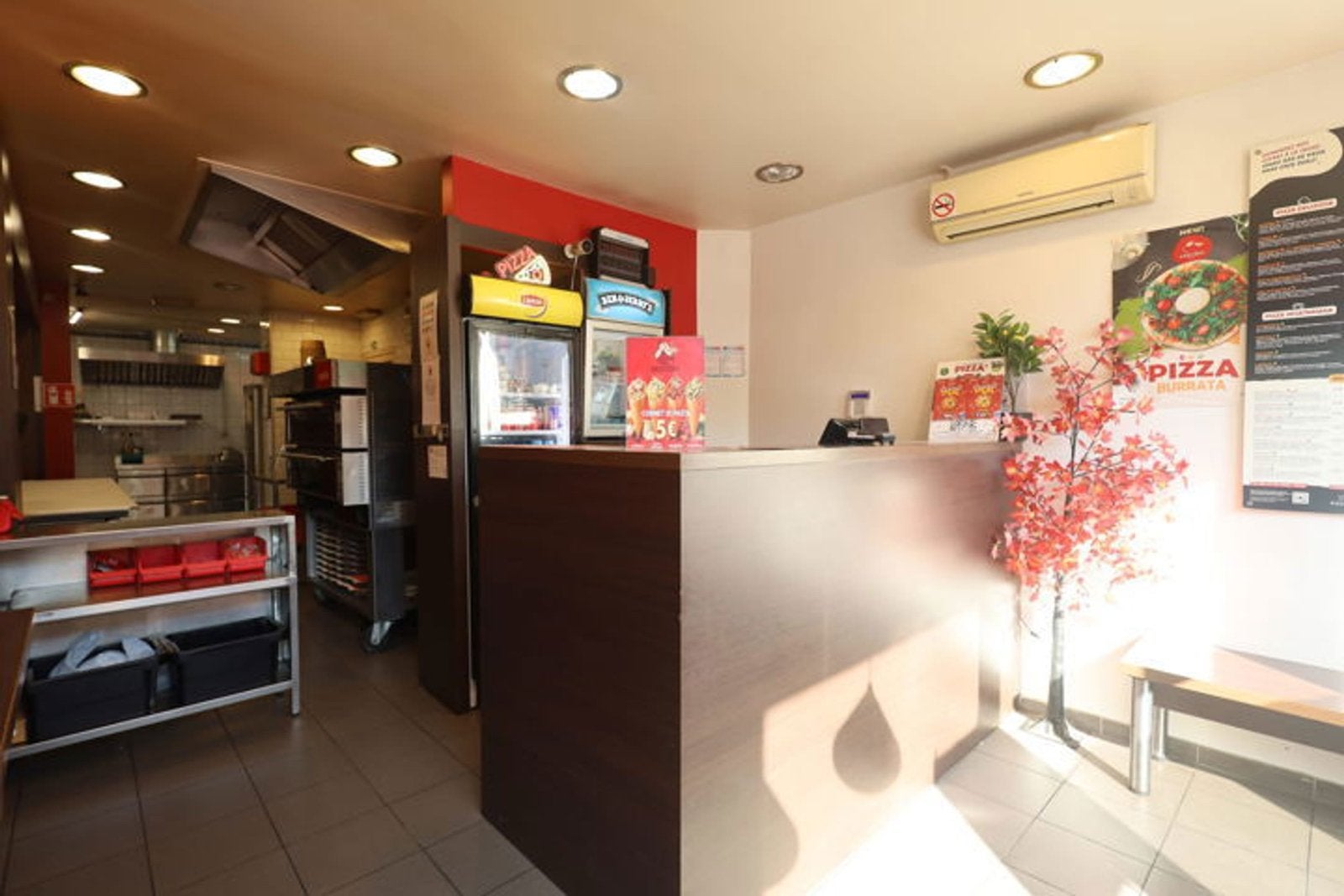* Opportunité Horeca à Uccle – Pizzeria rentièrement équipée, Articles professionnels