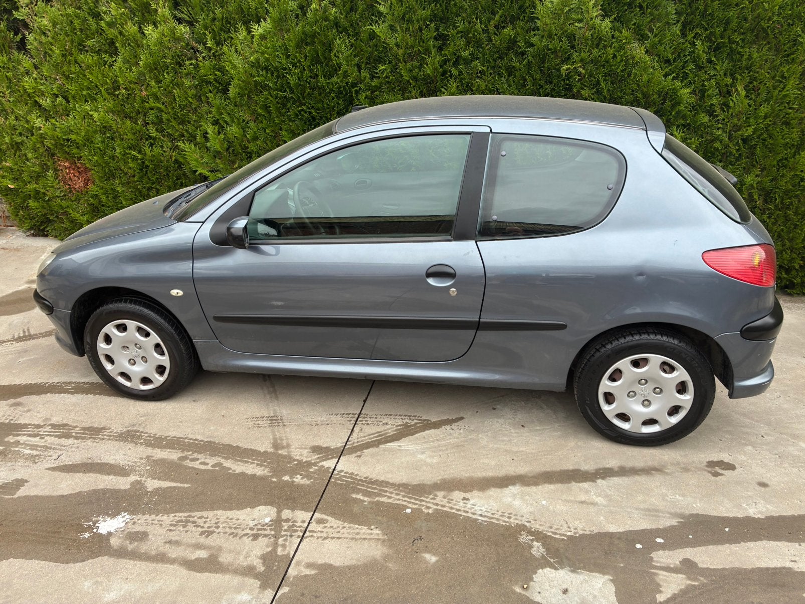Peugeot 206 1.1 benzine 106.000km GEKEURD + Nieuwd D-riem, Autos, Euro 5, Achat, Boîte manuelle, Particulier