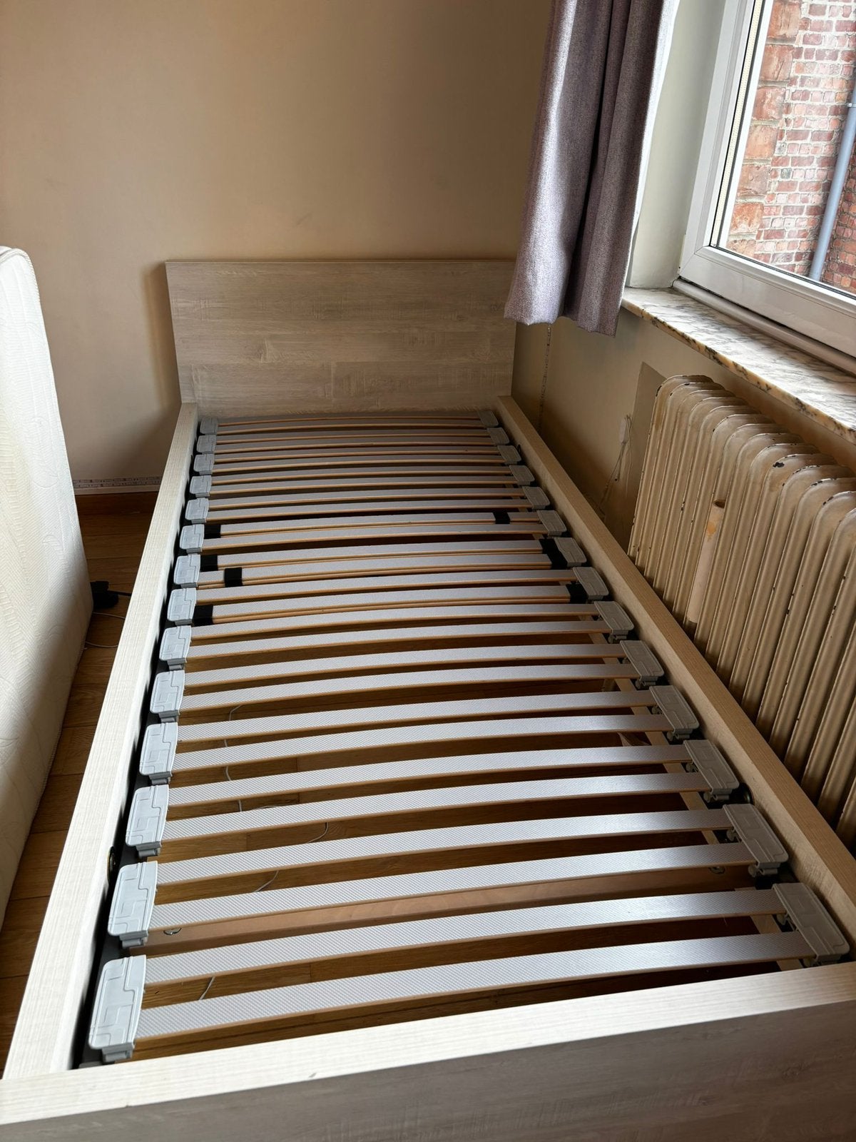 Lit + sommier à lattes + matelas, Enlèvement, Utilisé