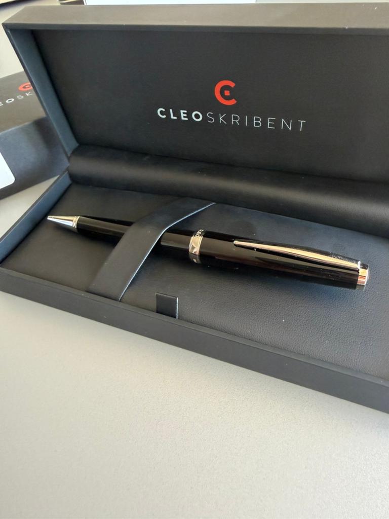 Stylo bille Cleo Skribent Classic Palladium, Collections, Stylos, Neuf, Autres marques, Enlèvement ou Envoi, Avec boîte