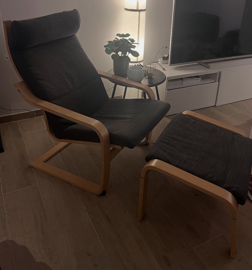 Armchair with footstool/Fauteuil avec repose-pieds/Fauteuil, Enlèvement, Utilisé, Bois