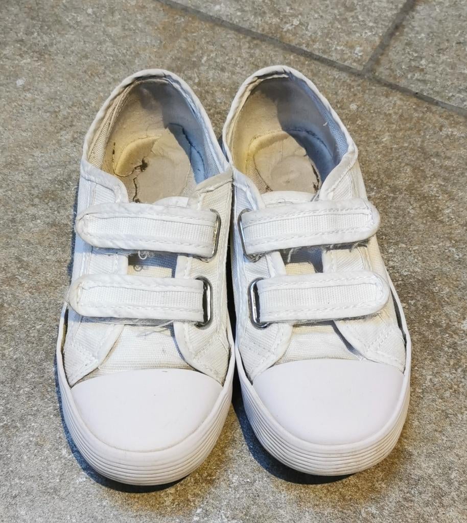 Witte turnpantoffels maat 32, Kinderen en Baby's, Babykleding | Schoentjes en Sokjes, Ophalen, Meisje, Gebruikt, Schoentjes