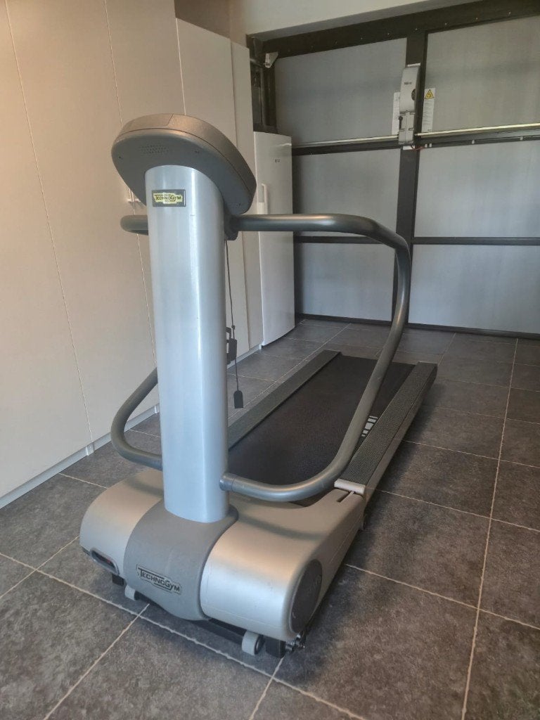 Professionele loopband met groot loopvlak Technogym 160 kg!, Sport en Fitness, Gebruikt, Overige typen, Hardlopen, Ophalen