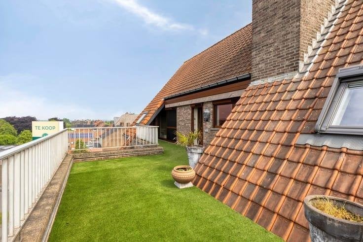 kwalitatief dakappartement met groot terras centrum AALTER, 114 m², 2 kamers, 165 kWh/m²/jaar, Gent