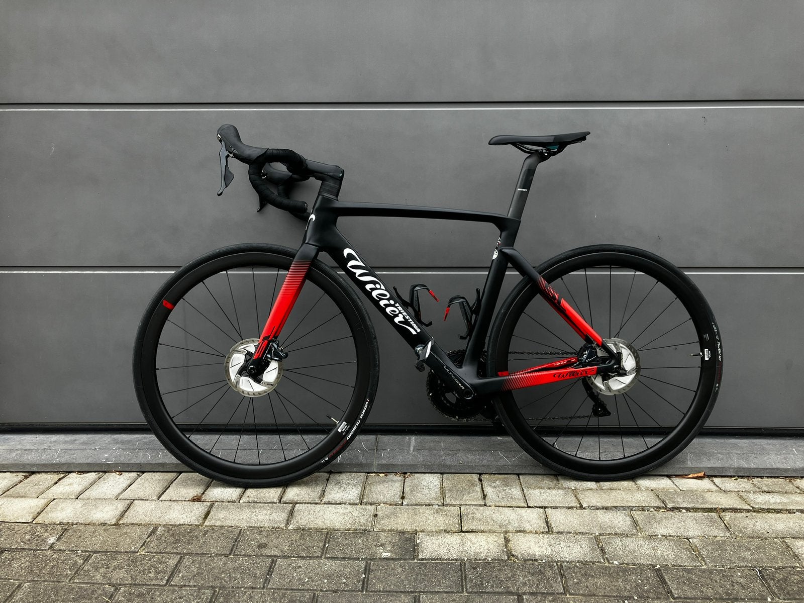 Wilier Cento 10SL - NDR38 - Ultegra (medium), Fietsen en Brommers, Carbon, Zo goed als nieuw, Schijfrem, Ophalen