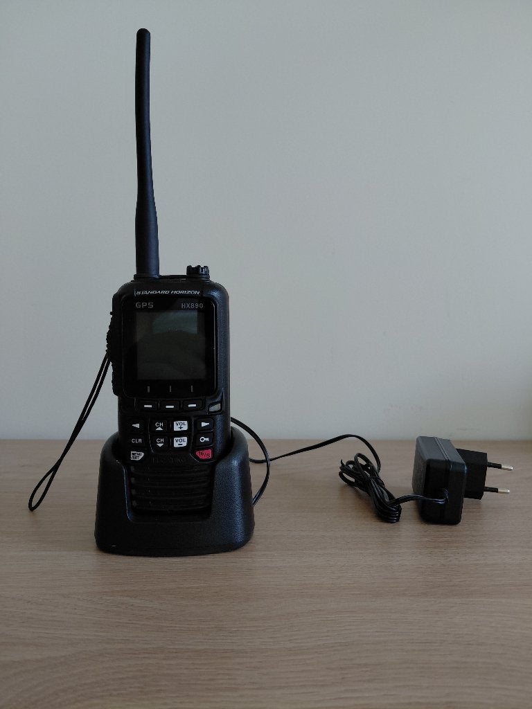 VHF marine Standard Horizon ClassH DSC GPS Transceiver HX890, Sports nautiques & Bateaux, Instruments de navigation & Électronique maritime