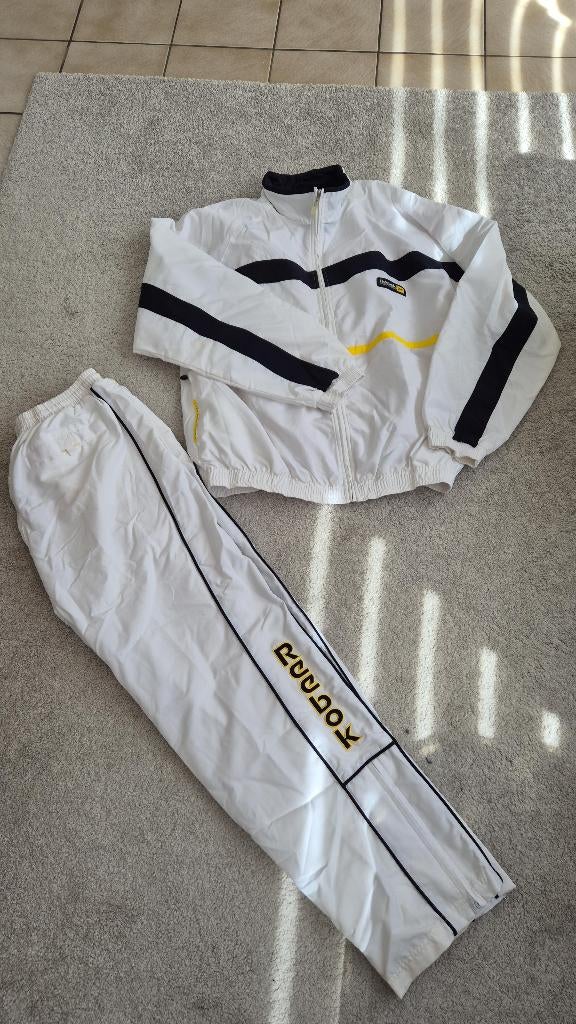 Reebok trainingspak - voor een lengte van 1 m 75- 78, Vêtements | Hommes, Vêtements de sport, Neuf, Marche ou Plein air, Blanc