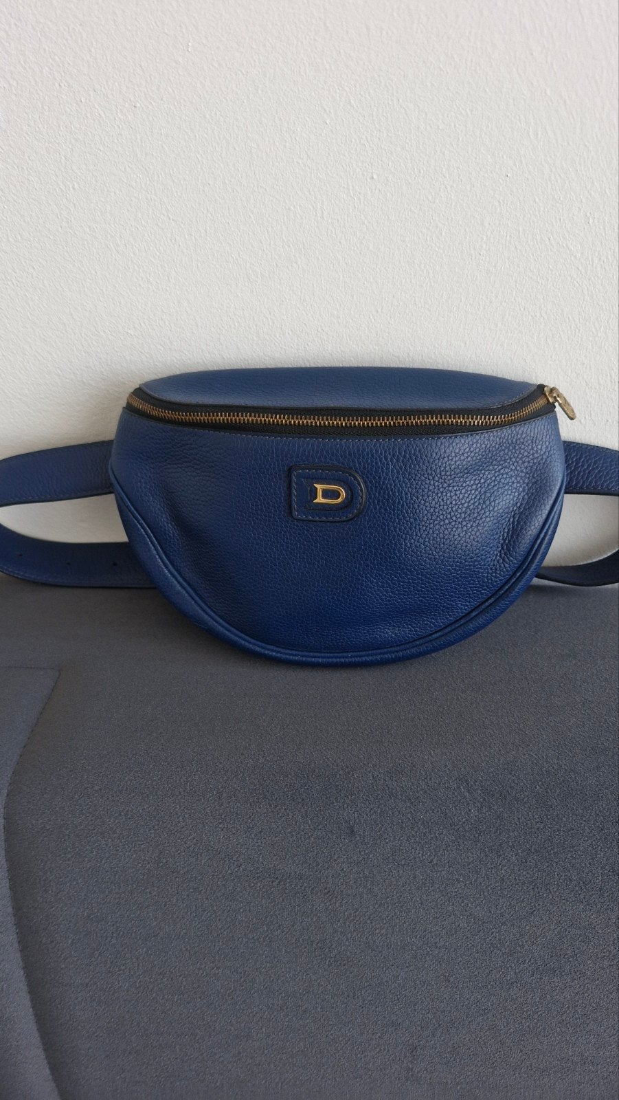 Pochette delvaux banane comme neuf, Bijoux, Sacs & Beauté, Enlèvement ou Envoi