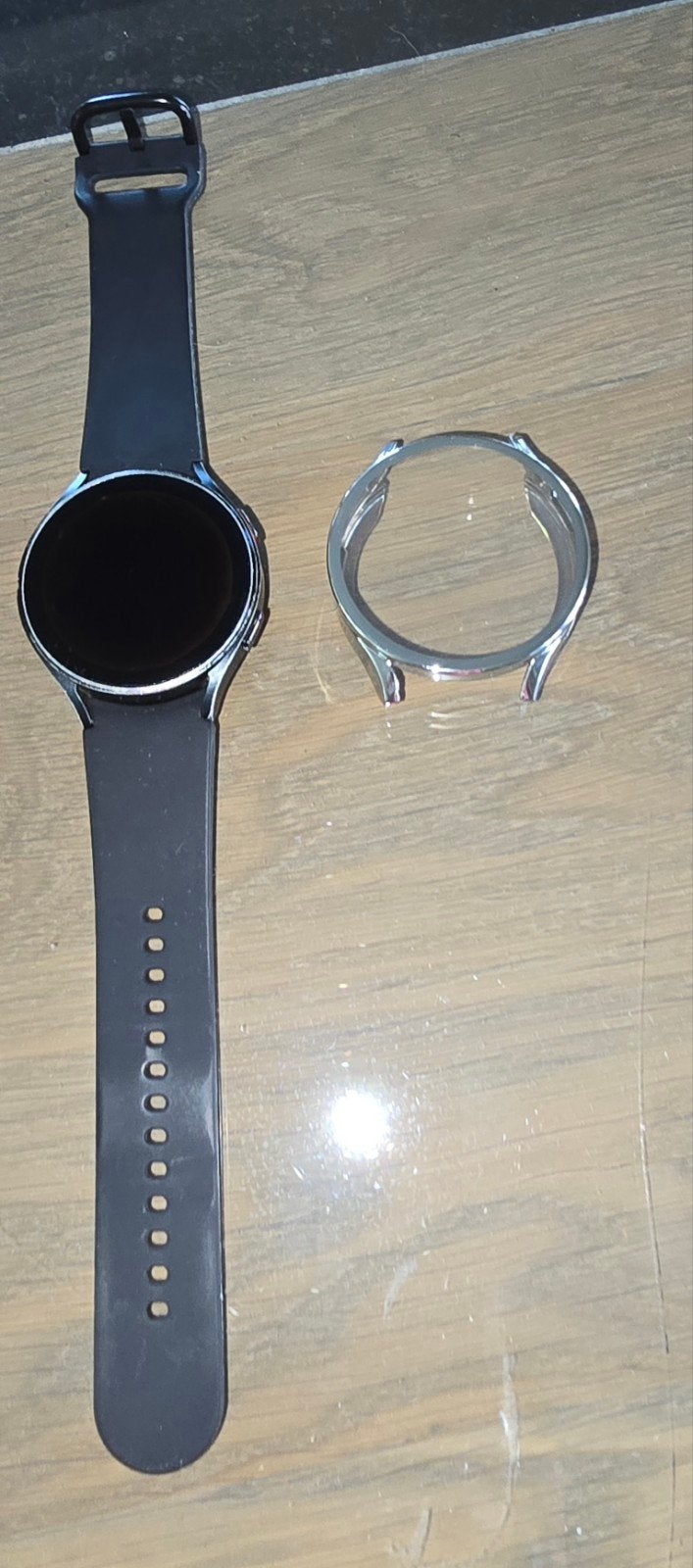 Samsung Galaxy Watch 4 44 mm avec étui de protection, Étanche, Enlèvement ou Envoi, Samsung watch, Comme neuf