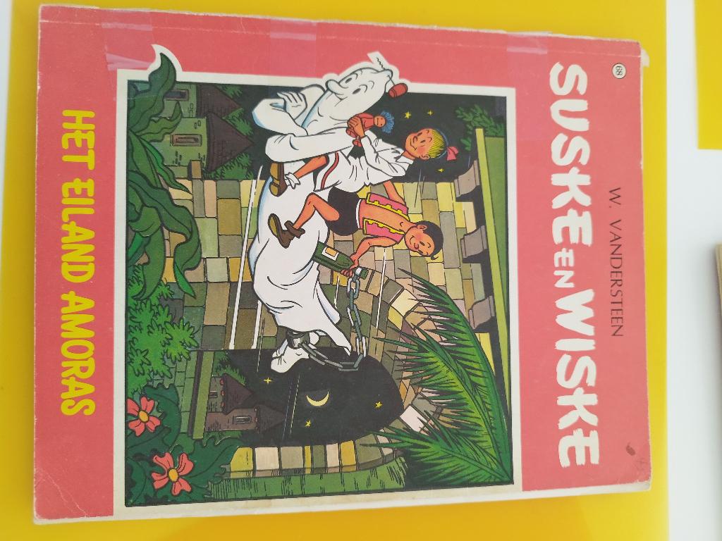2 de lot van 10 oude suskes en wiske  doe een bod, Livres, BD, Utilisé, Enlèvement ou Envoi