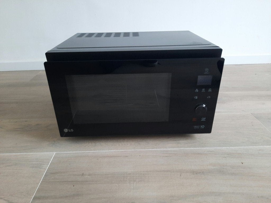 LG Combi/hete lucht/grill/microgolfoven NeoChef MJ3965BIB, Elektronische apparatuur, Ophalen, Zo goed als nieuw, Draaiplateau