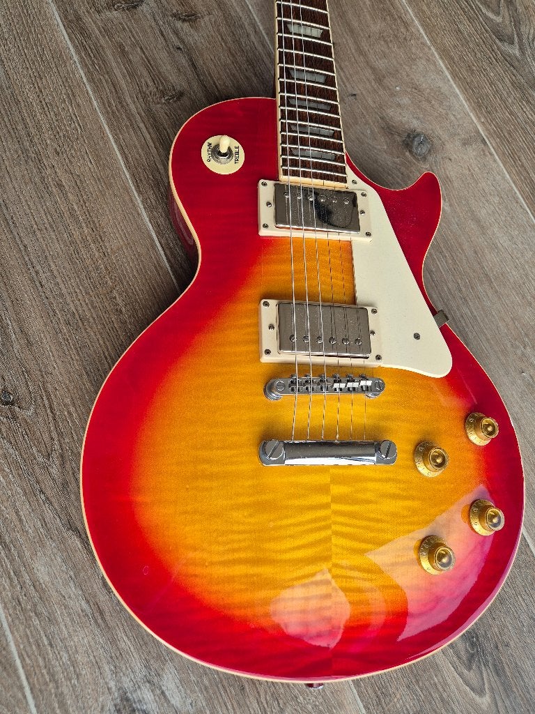 Epiphone Les Paul 97 gemaakt in Tsjechië, Muziek en Instrumenten, Snaarinstrumenten | Gitaren | Elektrisch, Ophalen, Epiphone