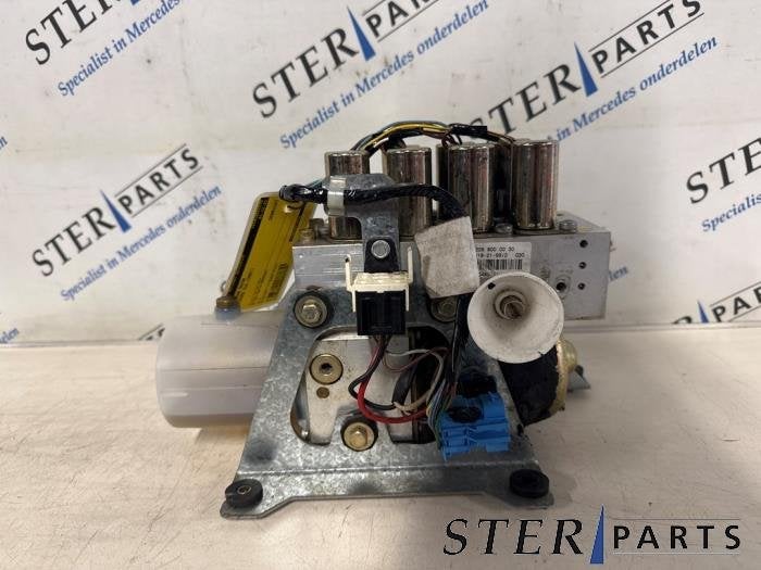 Moteur toit escamotable d'un Mercedes CLK, 3 mois de garantie, Utilisé, -, -