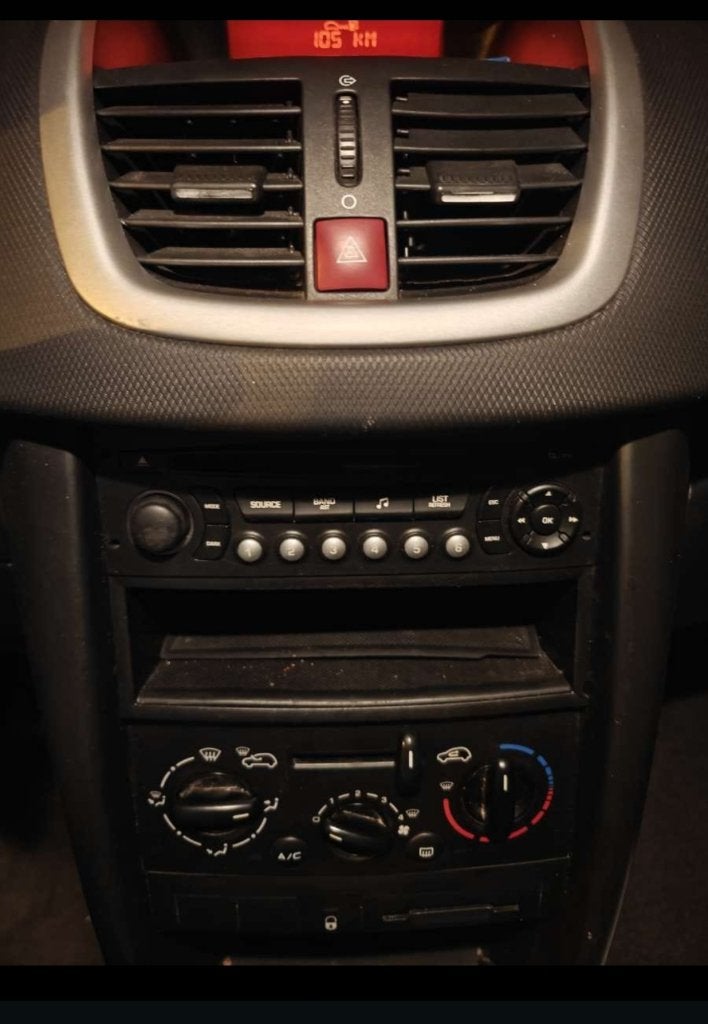 Peugeot 207 1.4 essence, Autos, Peugeot, Argent ou Gris, Achat, Boîte manuelle, 5 portes