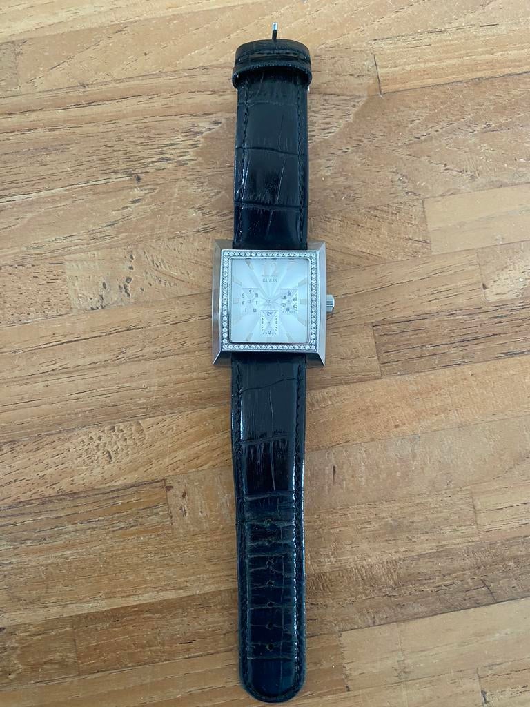 Guess horloge, Ophalen, Zo goed als nieuw, Guess