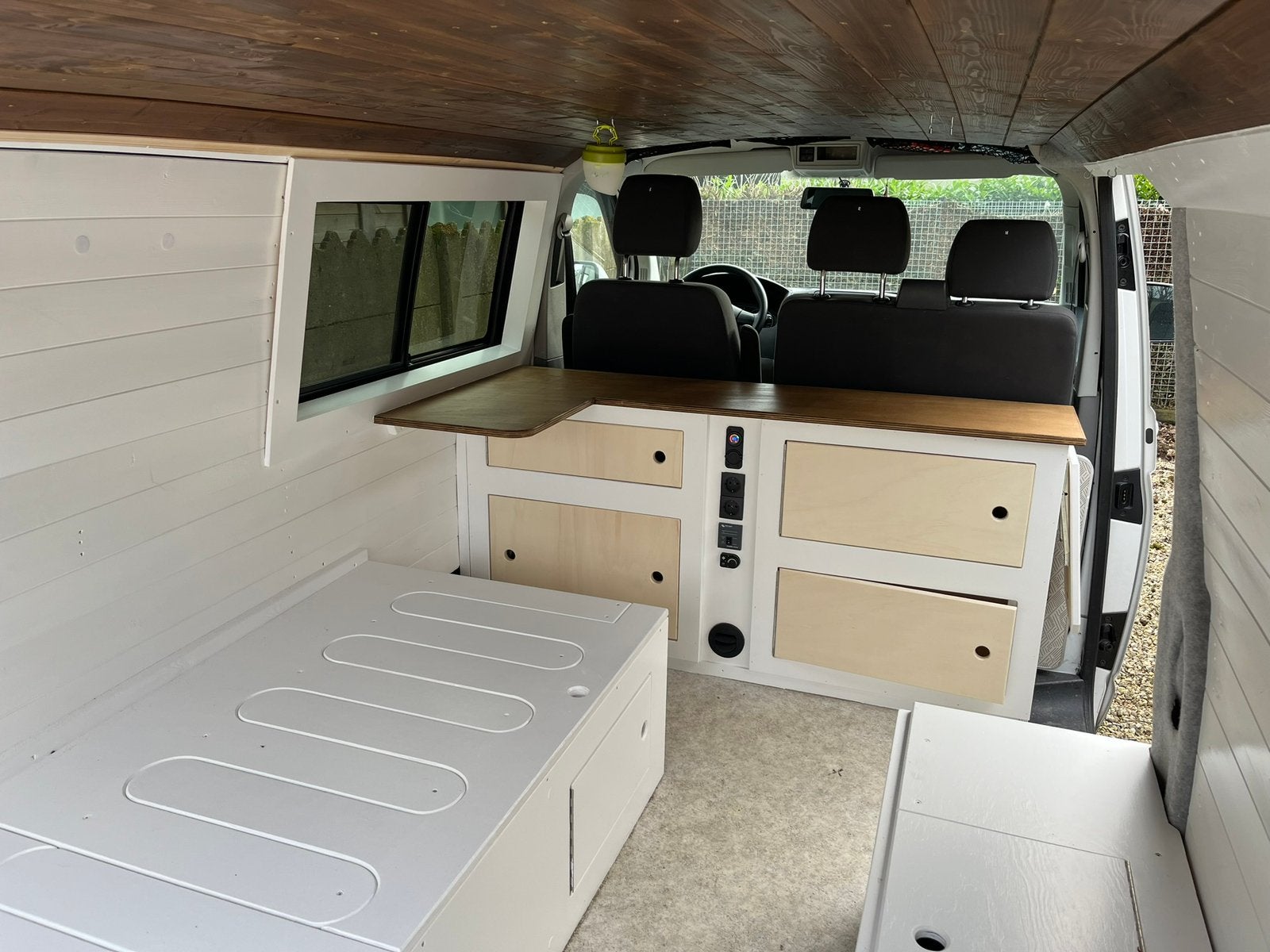 Instapklare VW T5 Campervan te koop, Buscamper of Camperbus, Volkswagen, Tot en met 2, Diesel