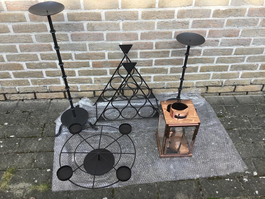 Bel ensemble de chandeliers, lanterne et casier à vin, Enlèvement, Comme neuf, Métal