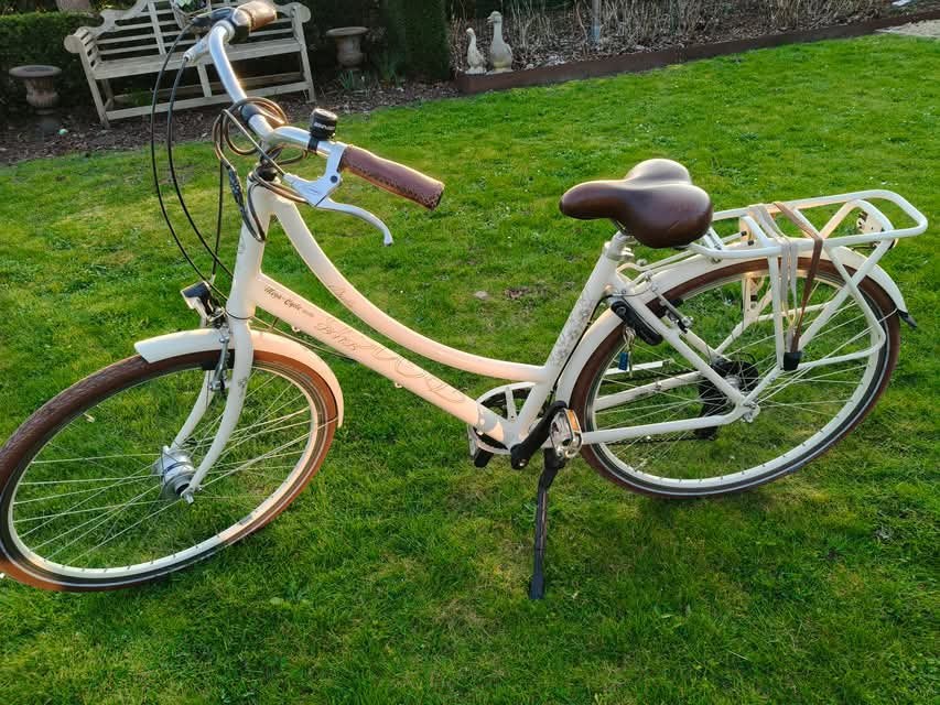Dames stadsfiets retro look, Fietsen en Brommers, Ophalen, Zo goed als nieuw, Versnellingen