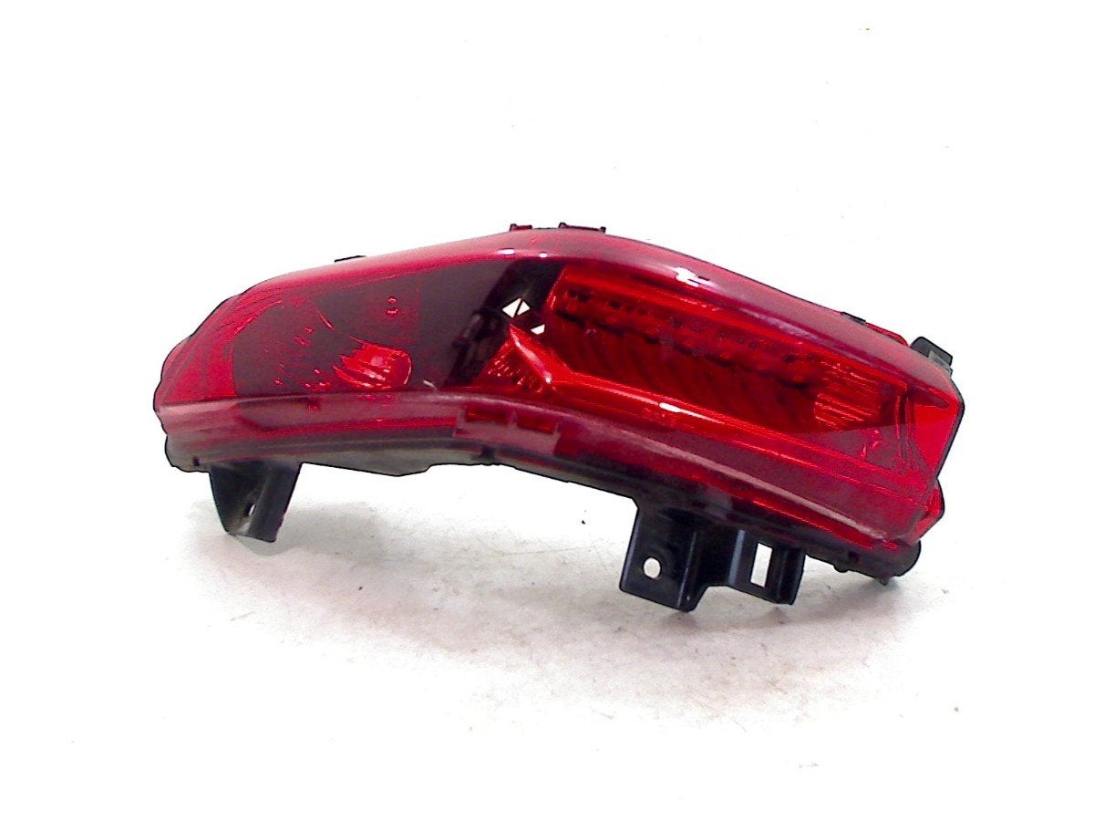 ACHTERLICHT LINKS MP3 500 2014-2018 (320675-DX|320677-SX), Piaggio & C. SpA, Gebruikt, Customer_service@piaggio.com, Viale Rinaldo Piaggio, 25
56025  Pontedera, PI, IT