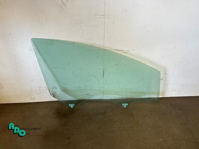 Vitre portière 4portes avant droite d'un Nissan Note (Note, -, 3 mois de garantie, Utilisé, -