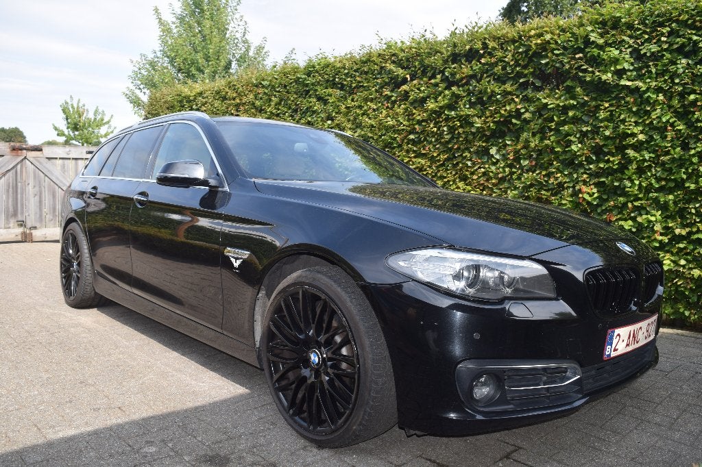 BMW 520 Touring Luxery edition, Autos, BMW, Cuir, Phares entièrement LED, 5 portes, Automatique