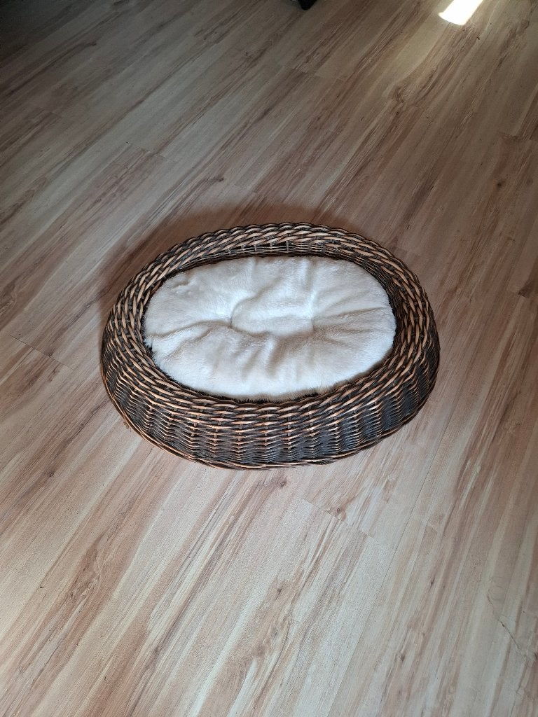 Rieten hondenmand met kussen, Dieren en Toebehoren, Hondenmanden, Ophalen, Gebruikt, Riet