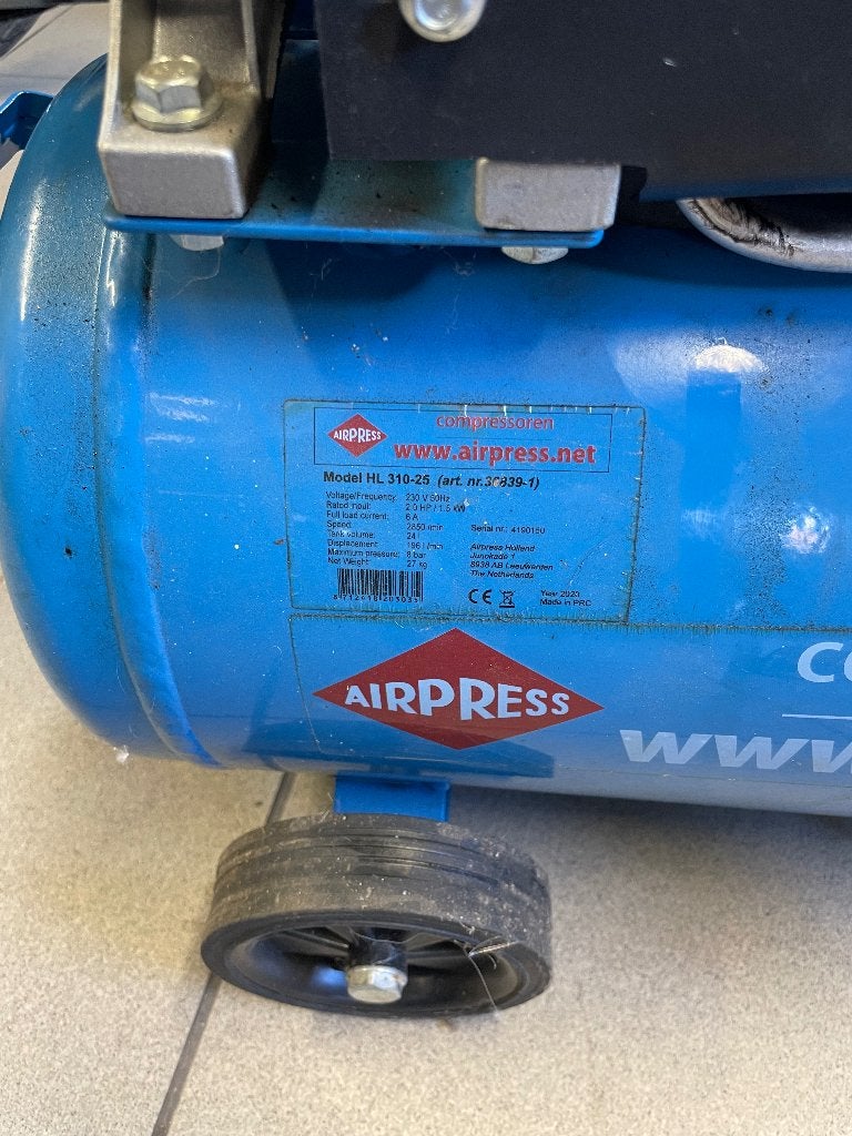 Compresseurs air, Moins de 25 litres, Réduction de bruit, Enlèvement, 200 à 400 litres/min