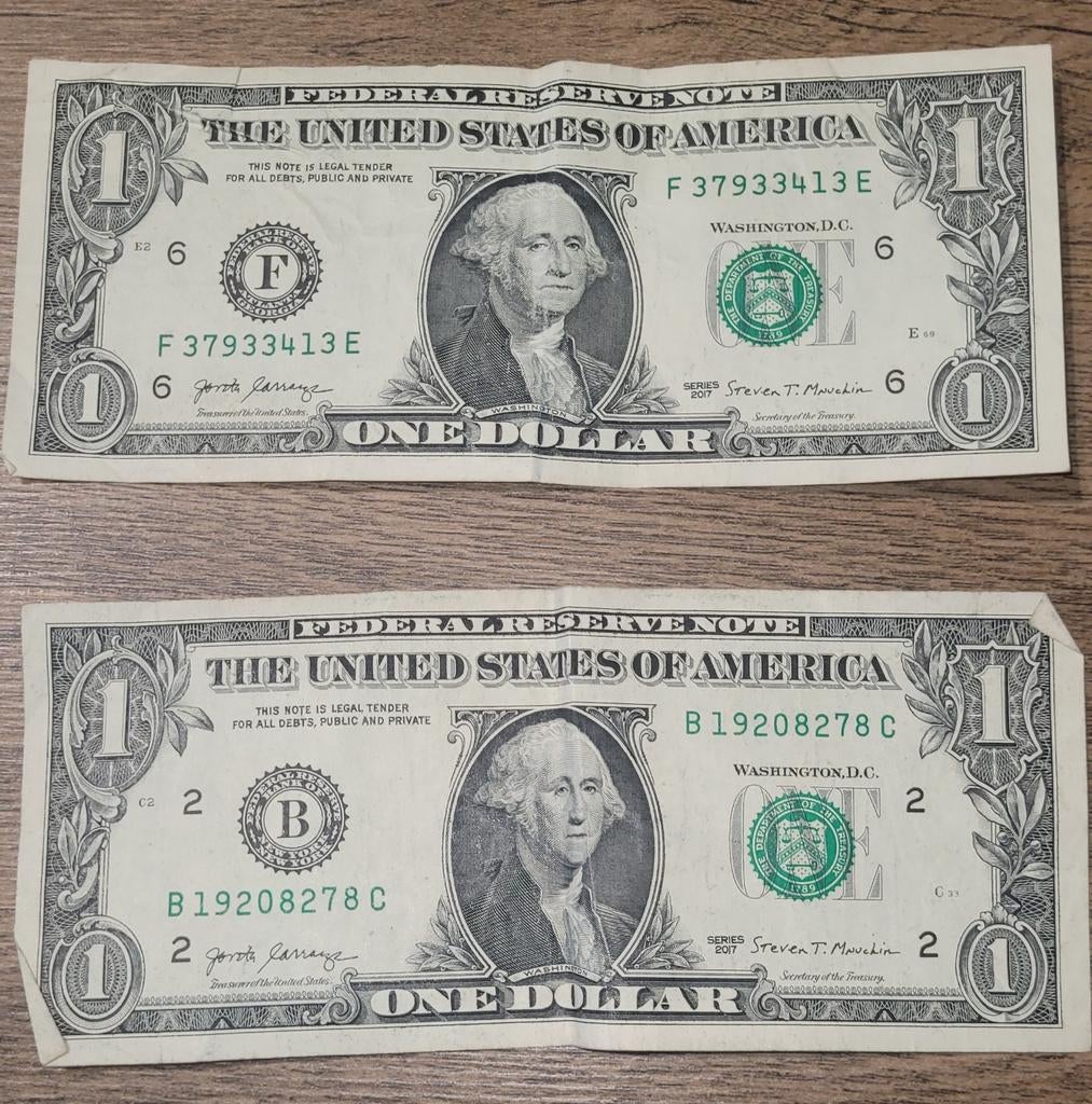 2 billets de 1 dollar, Enlèvement