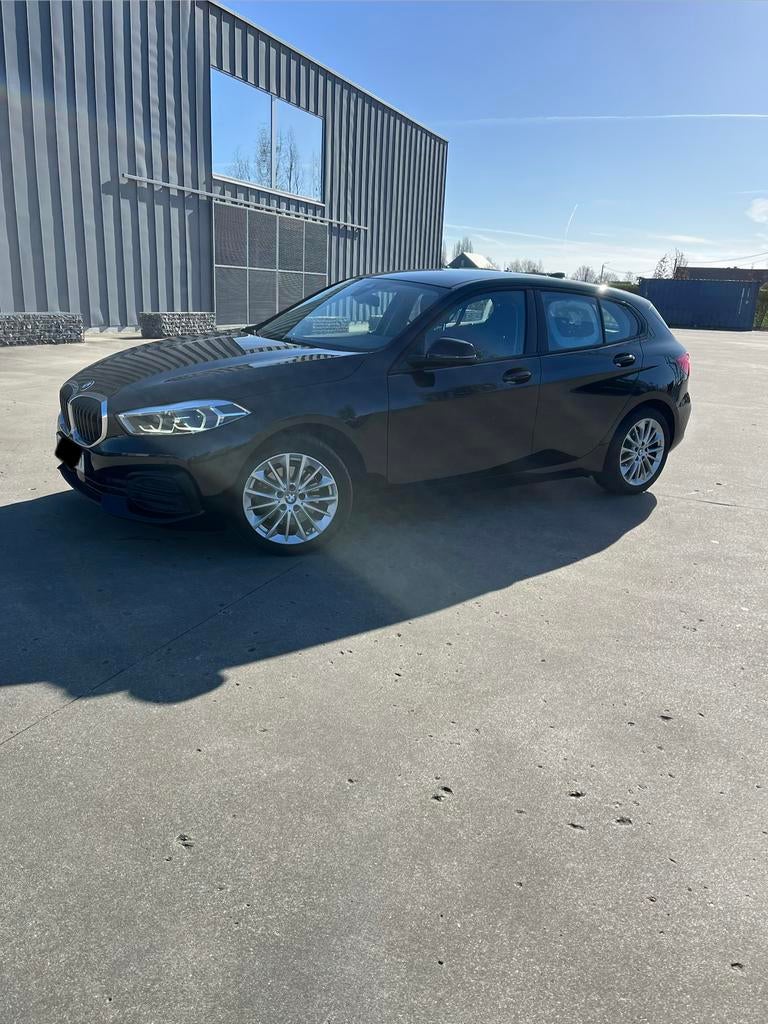 Mooie bmw 118i in uitstekende conditie!, 100 kW, Noir, 5 portes, 5 places
