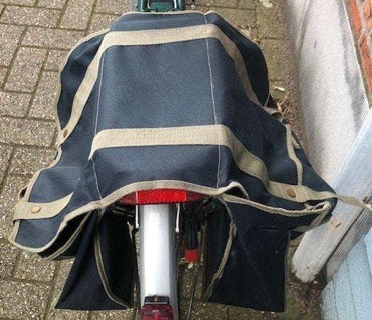 FIETSTASSEN,dubbel,daniel ray,35x30x14 cm,in goede staat, Vélos & Vélomoteurs, Accessoires vélo | Sacoches, Enlèvement ou Envoi