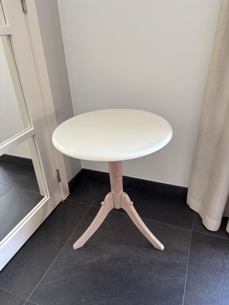 Guéridon en bois massif, Rond, Comme neuf, Enlèvement, 60 cm ou plus