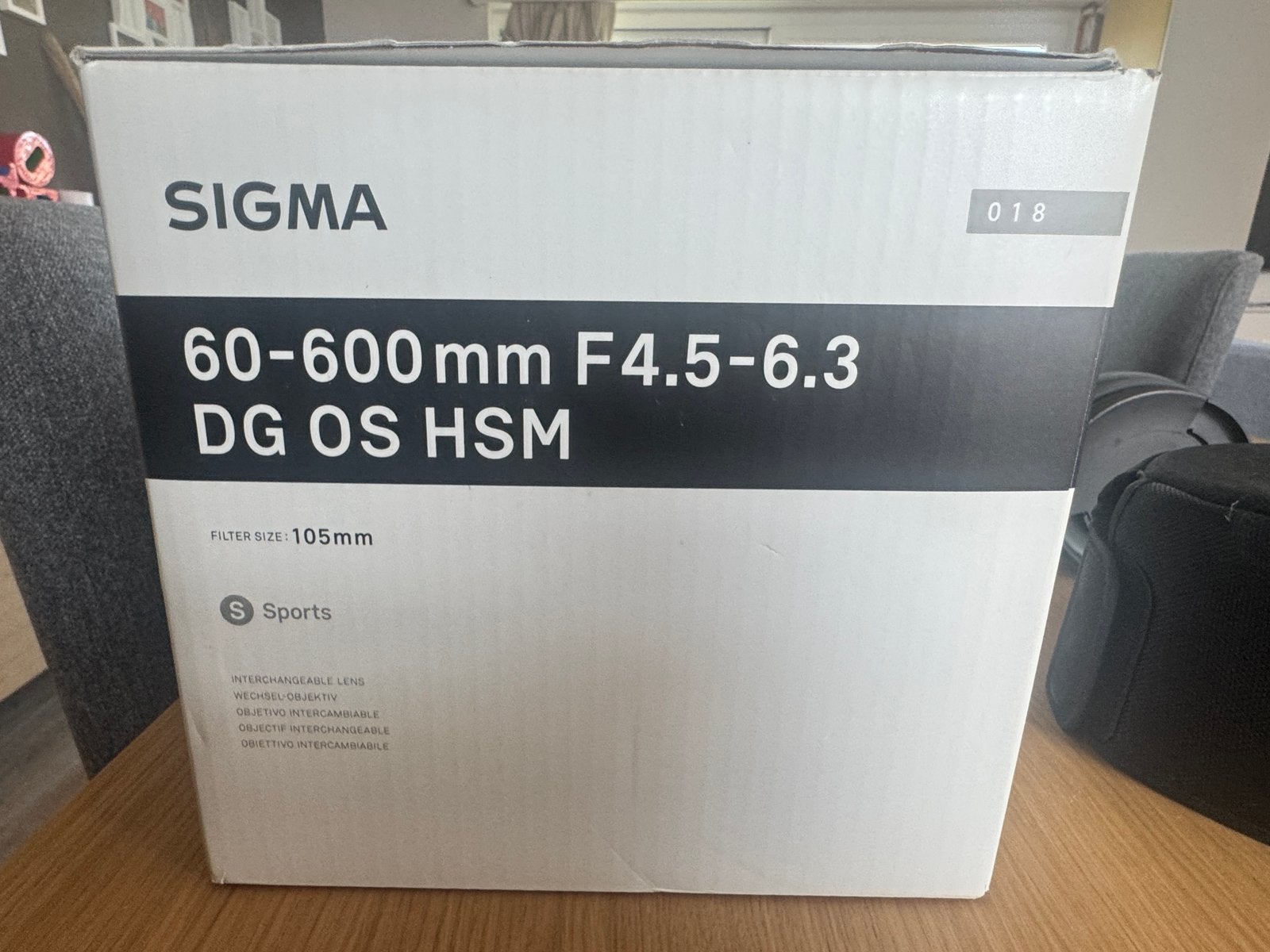 Sigma 60-600mm, Enlèvement, Comme neuf, Bouchon d'objectif, Reflex miroir