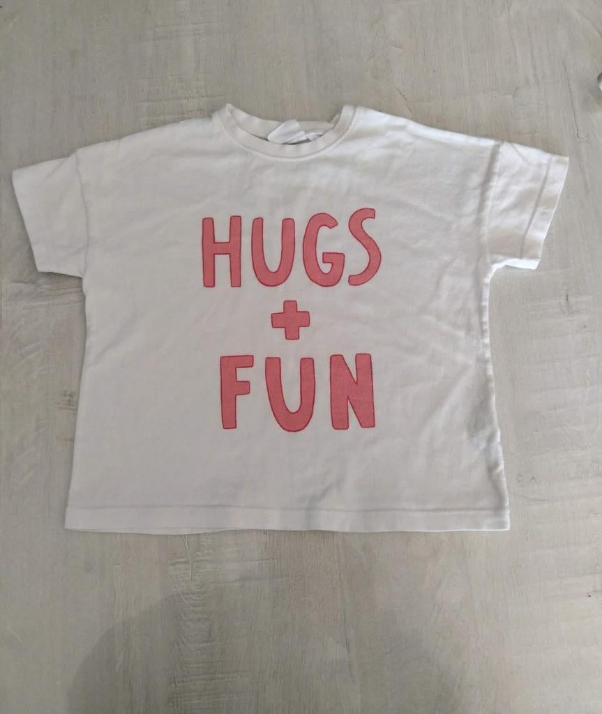 T shirt Zara maat 92 Hugs + Fun, Kinderen en Baby's, Meisje, Ophalen of Verzenden, Zo goed als nieuw, Zara
