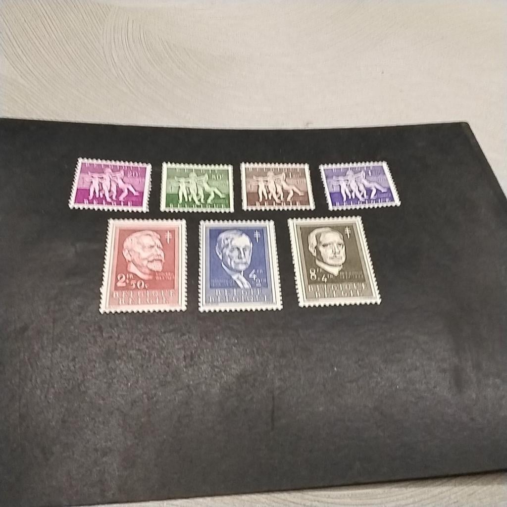 BELGIE 979/985 scharnier met cote 36,00 €, Postzegels en Munten, Ophalen of Verzenden